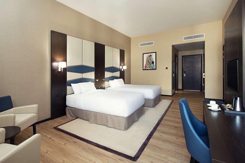 Four Points By Sheraton Production City, Dubai Room photo