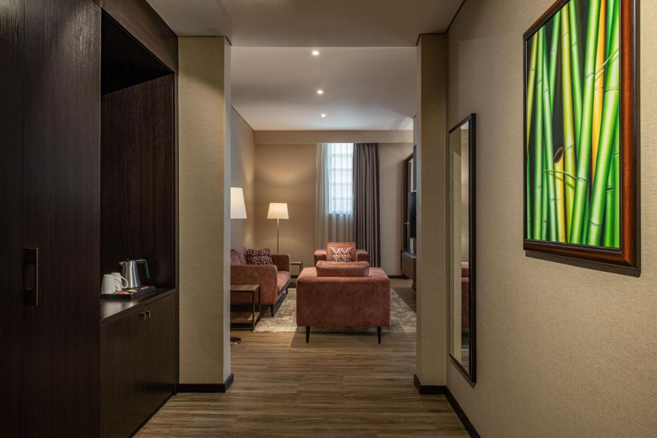 Four Points By Sheraton Production City, Dubai Exterior photo