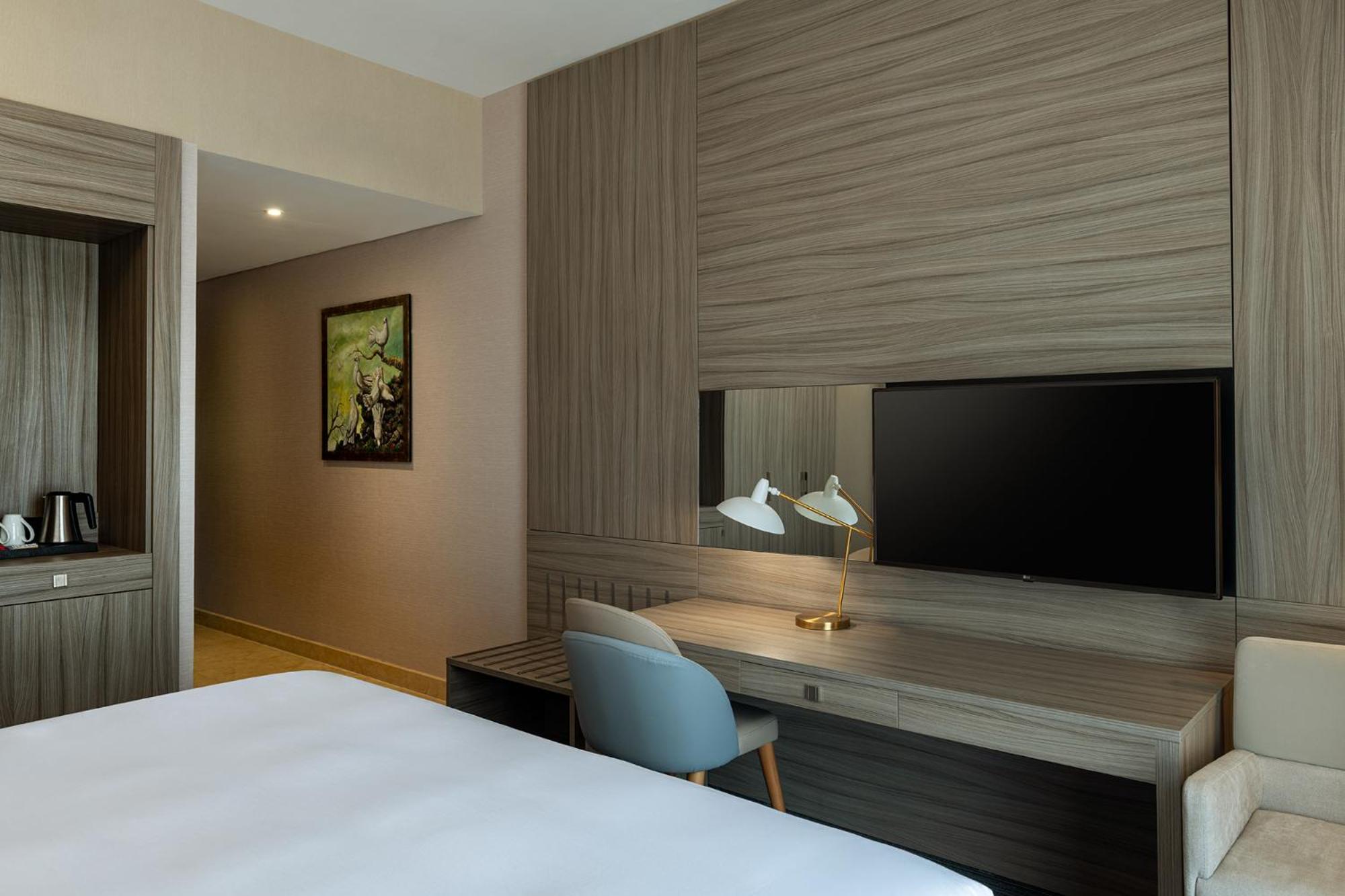 Four Points By Sheraton Production City, Dubai Exterior photo