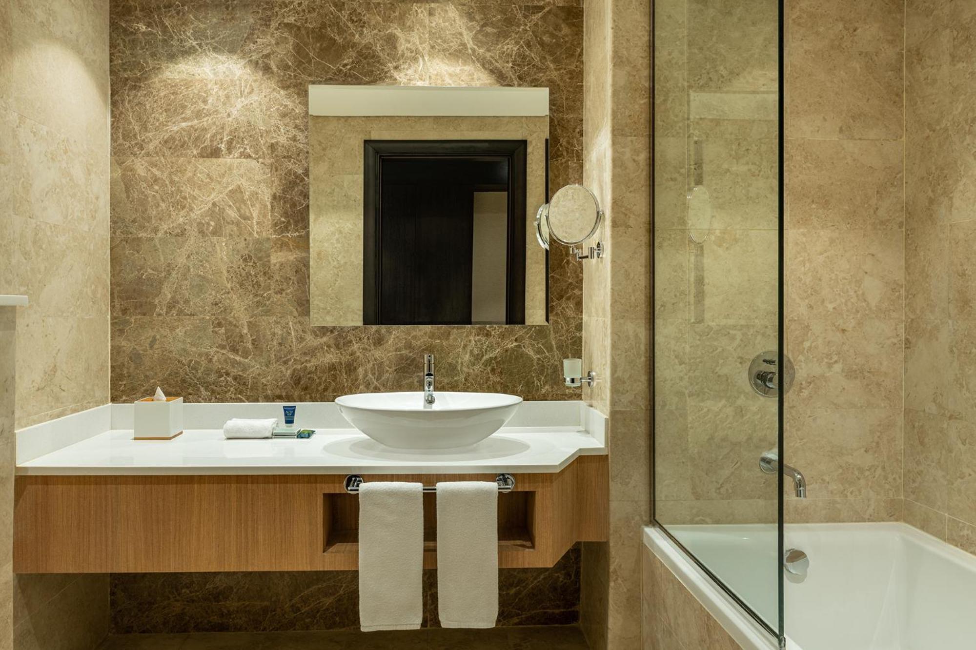 Four Points By Sheraton Production City, Dubai Exterior photo